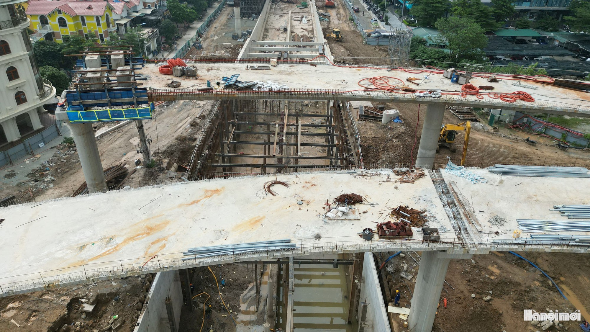 Cận cảnh nút giao nhiều tầng đang thành hình ở phía Tây Hà Nội- Ảnh 8.