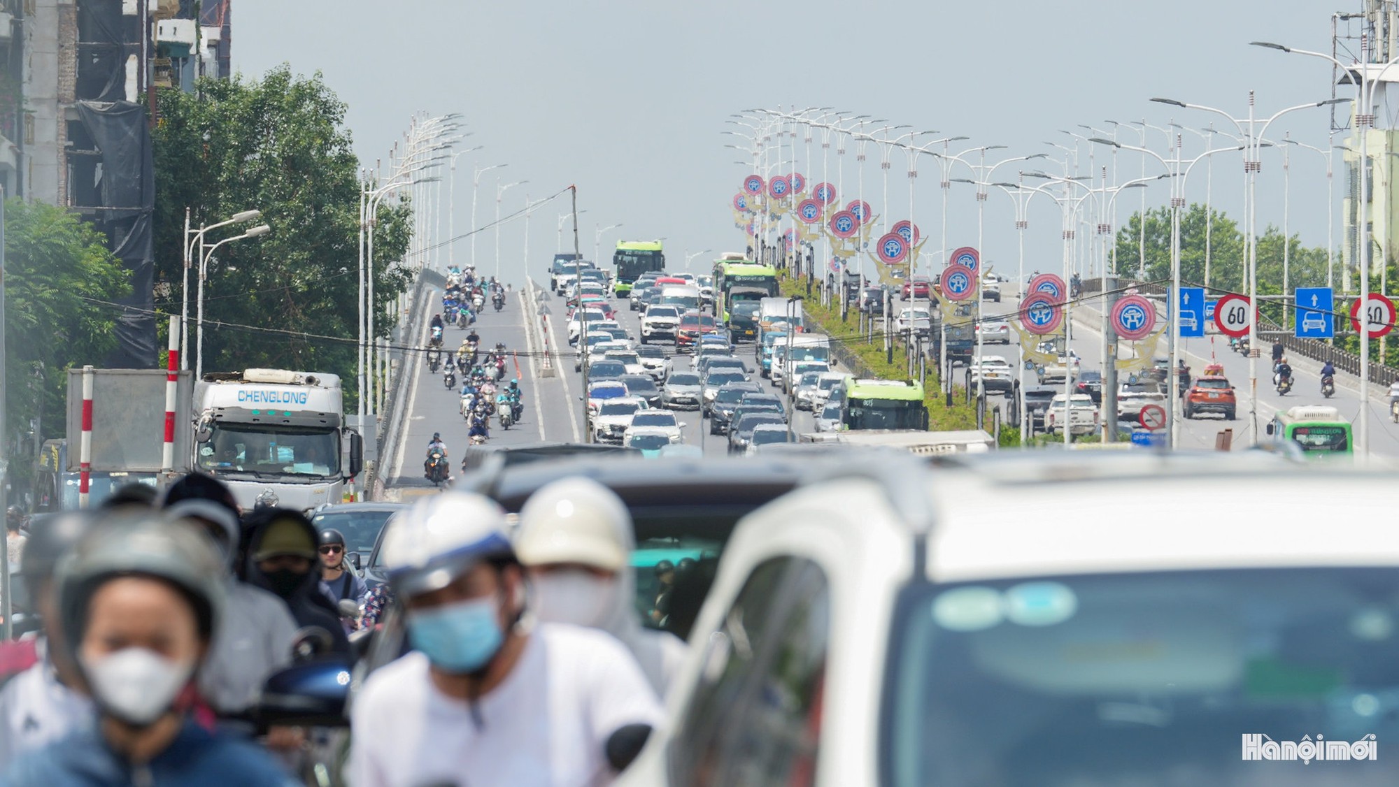 Điều chỉnh giao thông, bảo đảm tiến độ hầm chui Cổ Linh- Ảnh 9.