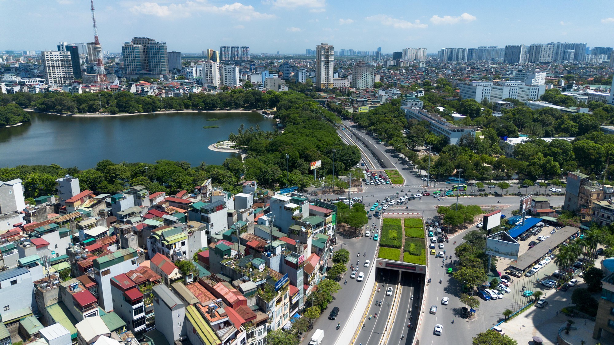25 năm sống ở Đào Duy Anh, người phụ nữ kể chuyện phía sau khu đất “vàng” đề xuất xây tháp đôi 99 tầng- Ảnh 2.