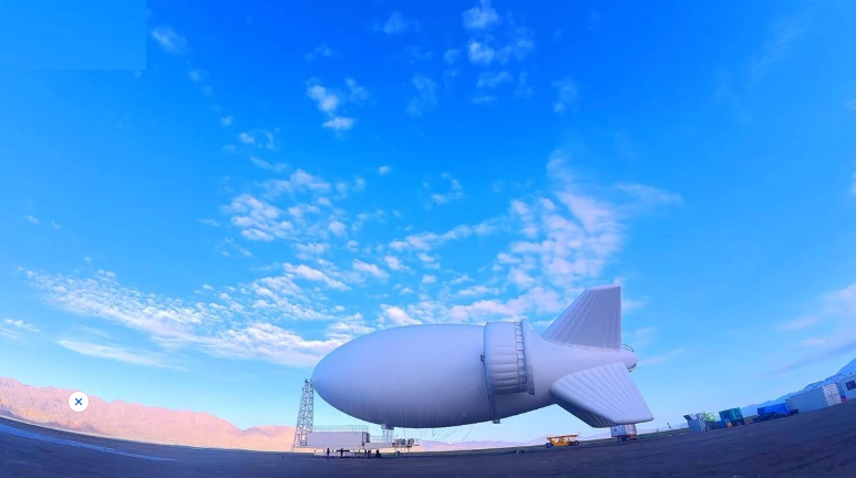 Phát hiện một thiết bị bay dài 67m, kích thước tương tự máy bay Boeing cất cánh tại láng giềng Việt Nam: Trọng tải hơn 1 tấn, chạy bằng khí heli để thực hiện nhiệm vụ quan trọng - Ảnh 1.