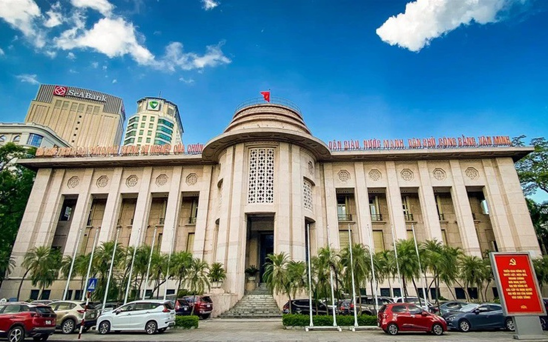 NHNN lên tiếng trước thông tin về khách hàng VIP trong giám sát phòng, chống rửa tiền - Ảnh 1.