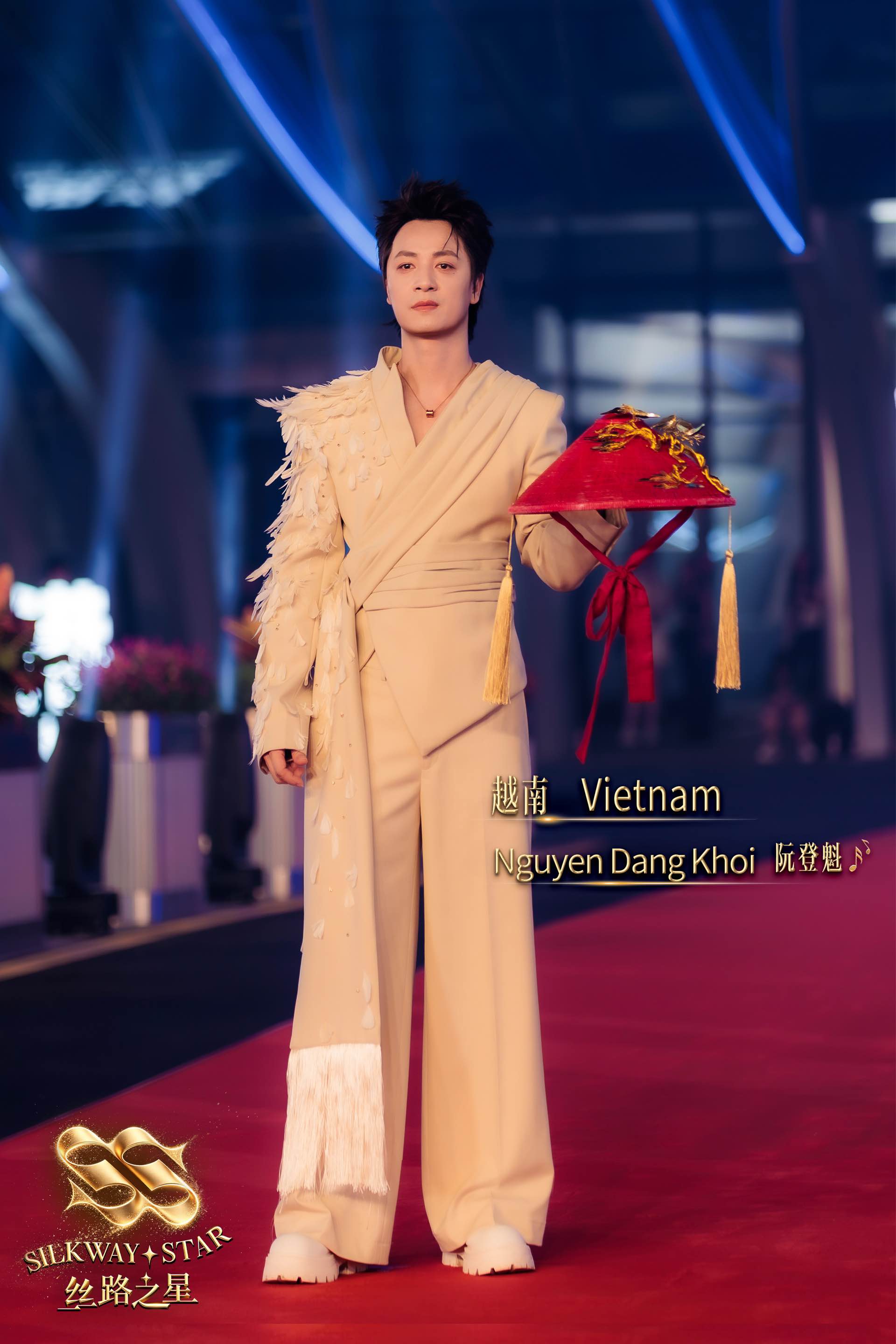 Thêm 1 ca sĩ Việt sang Trung Quốc so tài với 11 quốc gia- Ảnh 1.