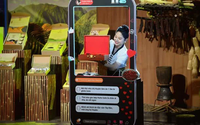 Trước khi khóa, kênh của Huyền Huho đăng gì?- Ảnh 6.