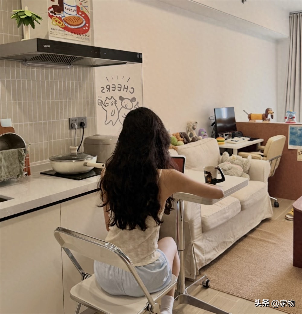 Từng là kiểu nhà người trẻ đổ xô mua, căn hộ độc thân giờ dần mất sức hút: 6 lý do sống lâu mới thấm- Ảnh 1.