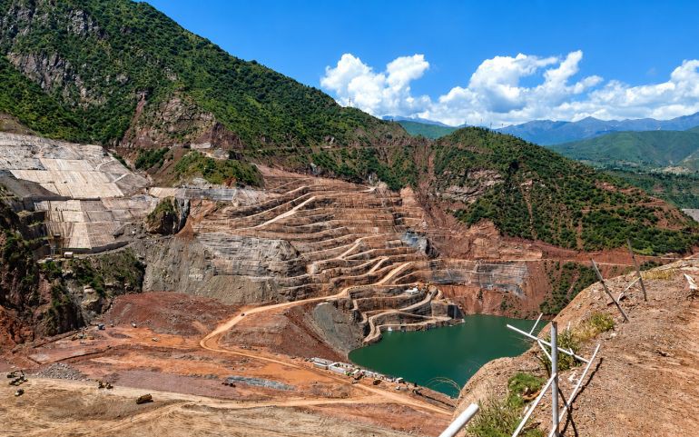Liên tục bơm vốn, chuẩn bị di dời 50.000 người để xây đập cao nhất thế giới tại nước giáp Trung Quốc, 'soán ngôi' của Bắc Kinh