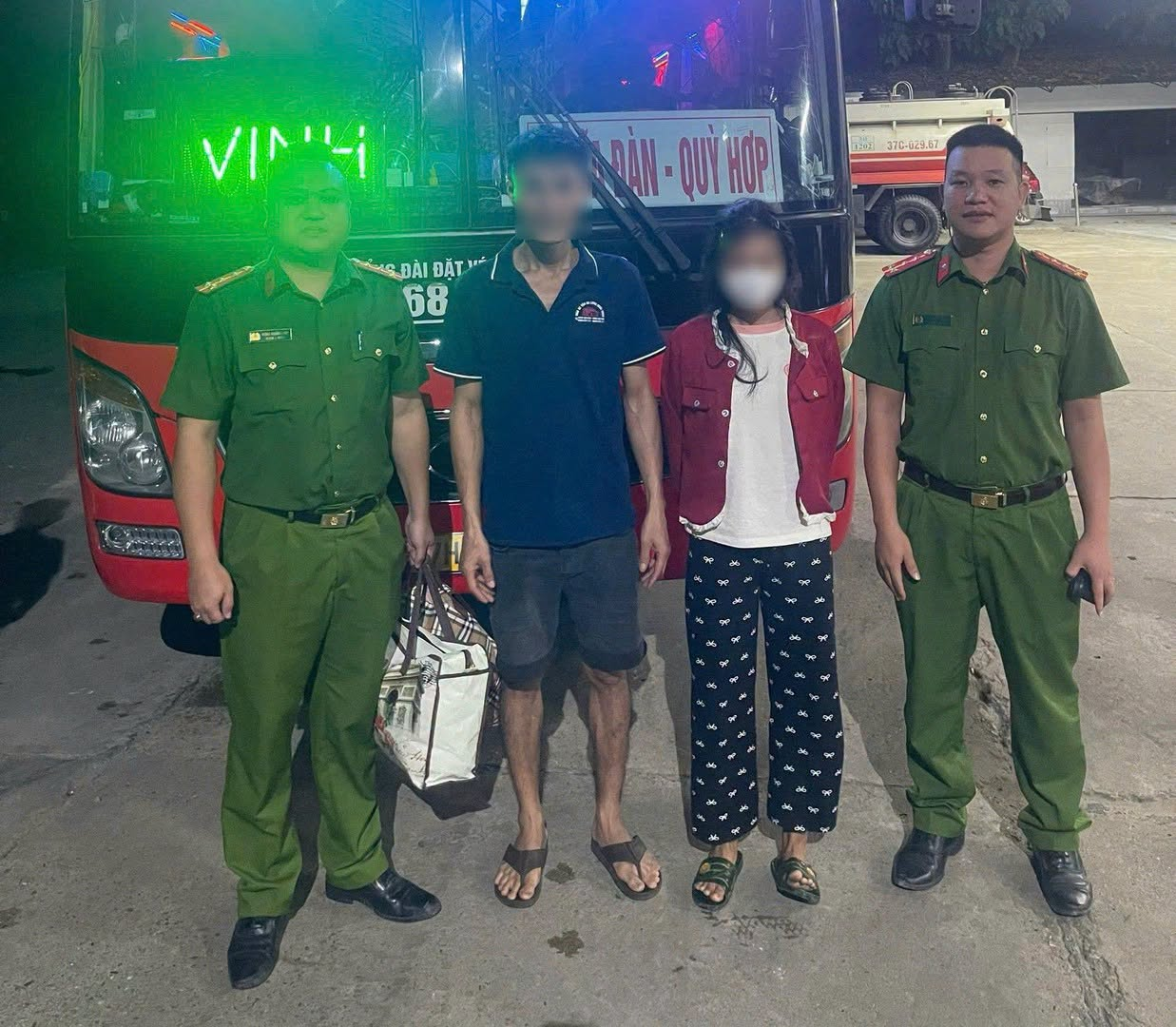 Công an rà soát tuyến đường, đón chặn thành công L.T.B.L. bị dụ dỗ từ Nghệ An ra Bắc - Ảnh 1.