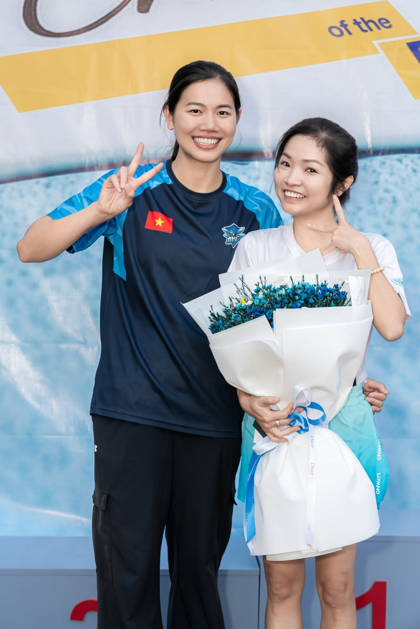 Nguồn thu nhập của thầy dạy bơi nổi tiếng Việt Nam: Từng kiếm tiền tỷ ở tuổi 19 - Ảnh 2.