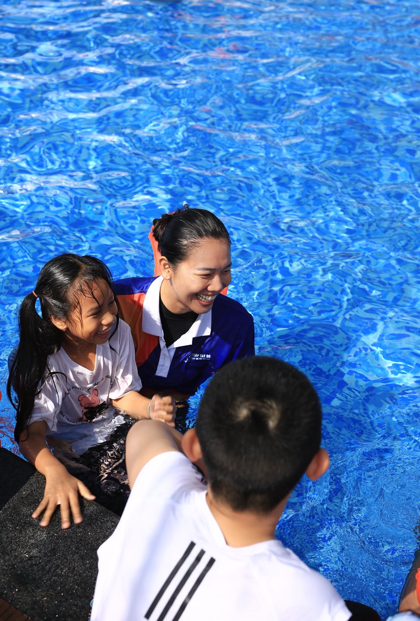 Nguồn thu nhập của thầy dạy bơi nổi tiếng Việt Nam: Từng kiếm tiền tỷ ở tuổi 19 - Ảnh 3.