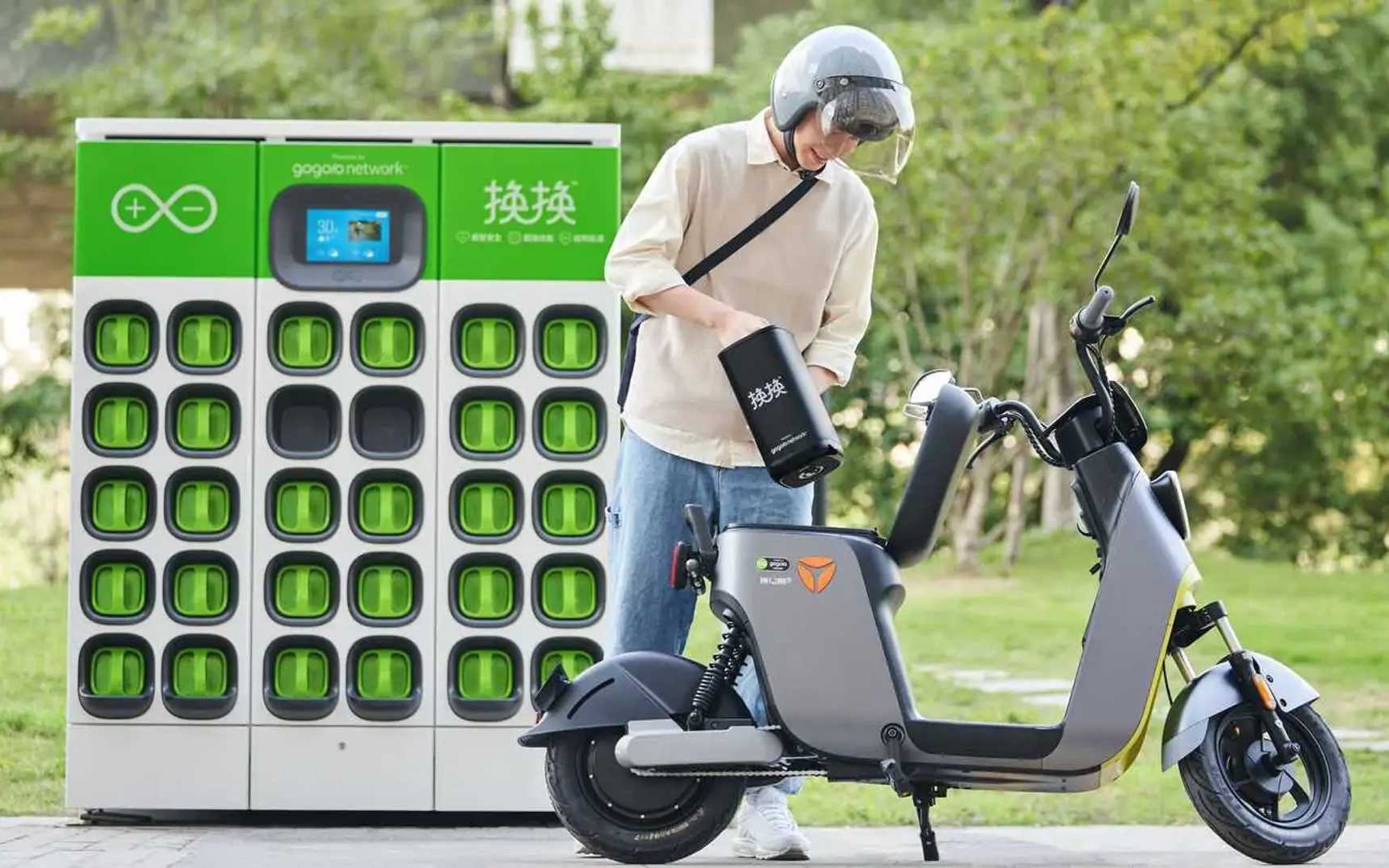 'Ông lớn' vừa dựng 10 tủ đổi pin tại TP.HCM là ai mà mơ thành 'hệ điều hành năng lượng' cho xe 2 bánh ở VN