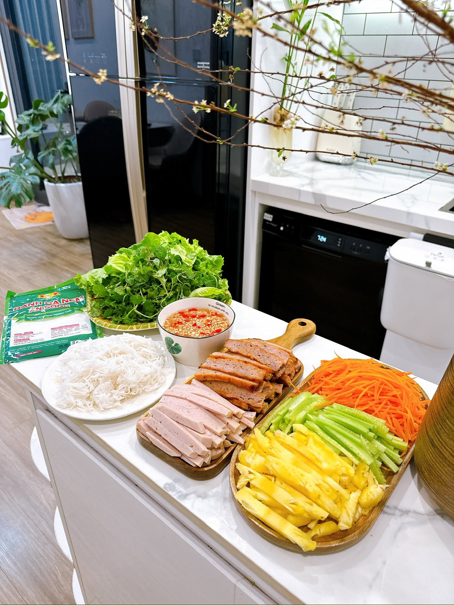Mẹ bầu 5 tháng ở Hà Nội đi chợ 1 lần cho cả tuần: Ngân sách 1 triệu đồng, mở tủ lạnh là “có cả siêu thị”- Ảnh 4.