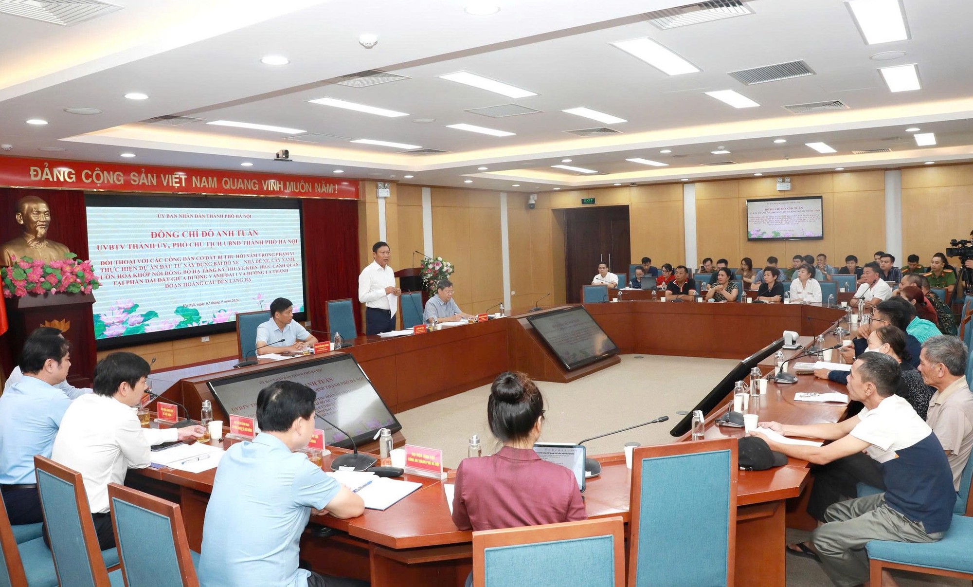 Bảo đảm tối đa quyền lợi cho người dân bị thu hồi đất dự án bãi đỗ xe tại Vành đai 1- Ảnh 2.