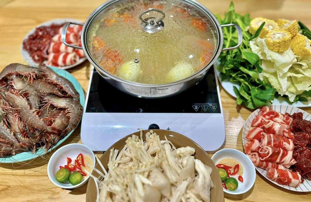 Cơm nhà Đan Lê và và cựu Phó giám đốc VFC- Ảnh 9. Cơm nhà Đan Lê và và cựu Phó giám đốc VFC- Ảnh 9.