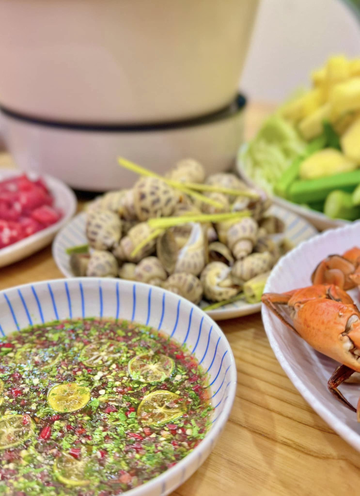 Cơm nhà Đan Lê và và cựu Phó giám đốc VFC- Ảnh 11. Cơm nhà Đan Lê và và cựu Phó giám đốc VFC- Ảnh 11.