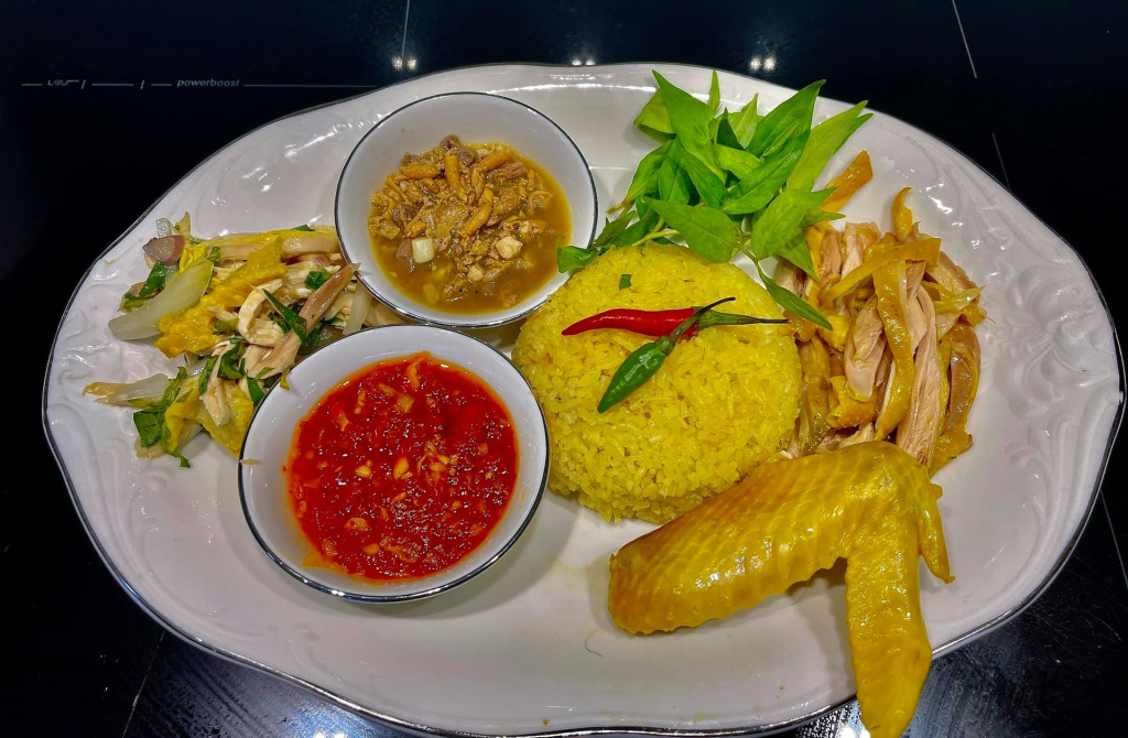 Cơm nhà Quốc Trường - “tổng tài” SN 1988 của chuỗi mì cay nổi tiếng- Ảnh 14. Cơm nhà Quốc Trường - “tổng tài” SN 1988 của chuỗi mì cay nổi tiếng- Ảnh 14.