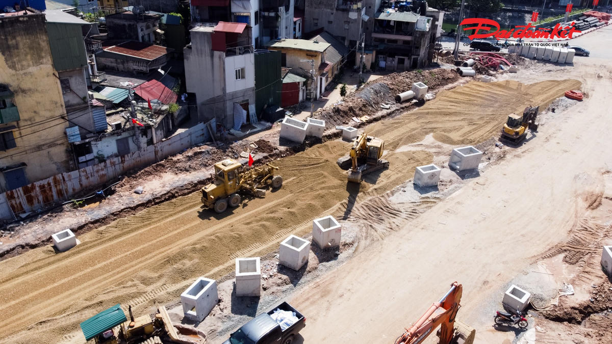 Vành đai 2,5 chạy đua tiến độ, thi công 3 ca xuyên ngày đêm để kịp thông xe 10/10- Ảnh 11.