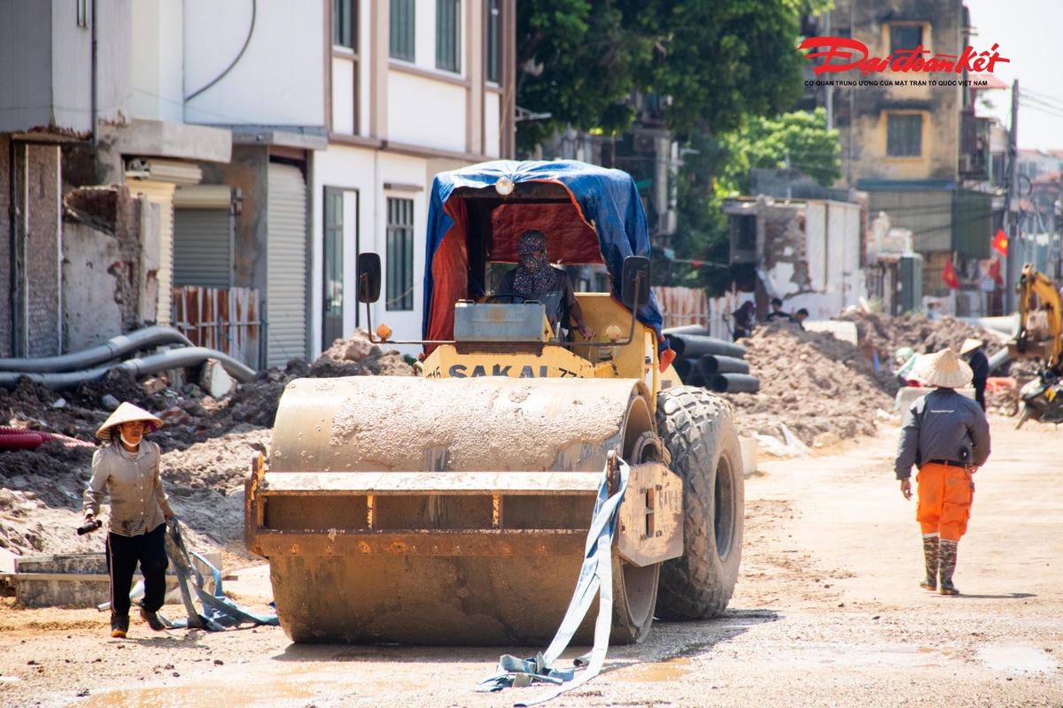 Vành đai 2,5 chạy đua tiến độ, thi công 3 ca xuyên ngày đêm để kịp thông xe 10/10- Ảnh 9.