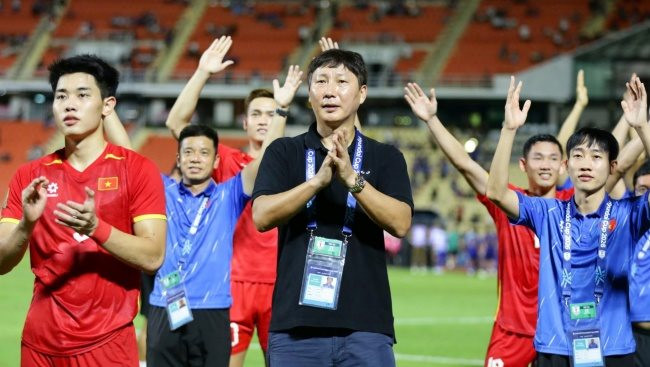 Quê hương của HLV Kim Sang Sik sẽ tặng quà tới hơn 400 triệu đồng cho người dân để làm 1 việc “cấp bách”- Ảnh 1.