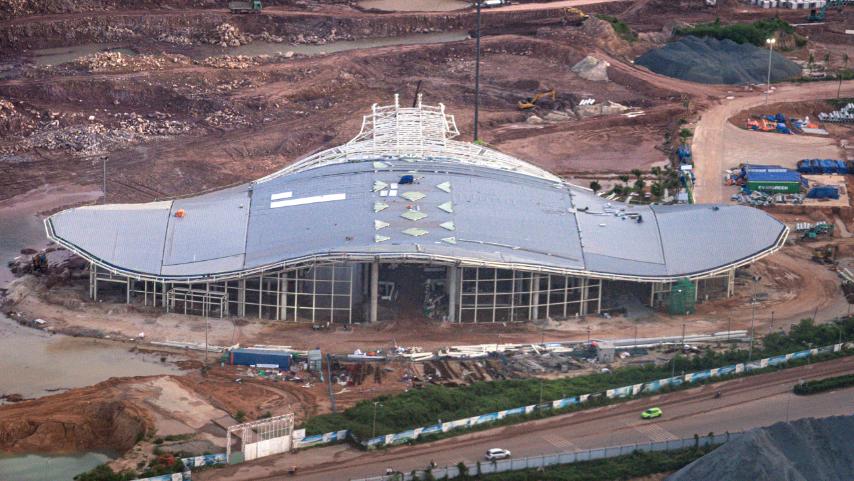 Việt Nam sắp hoàn thành công trình VIP để đón các nguyên thủ: Sàn 8.500m2, dùng lượng nhôm tương đương hơn 150 tấn, mái được ví như “đại bàng biển bằng thép”- Ảnh 1.