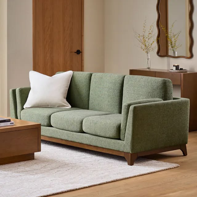 Vì sao sofa chân thấp từng rất được chuộng nhưng đang dần bị thay thế? 5 bất tiện chỉ rõ sau một thời gian sử dụng- Ảnh 1.
