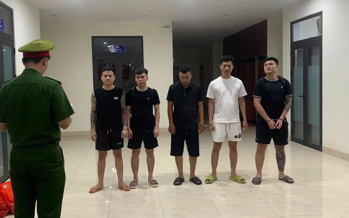 Giả danh “Huấn Hoa Hồng” cho vay tiền online, chiếm đoạt hơn 4 tỷ đồng - Ảnh 1.