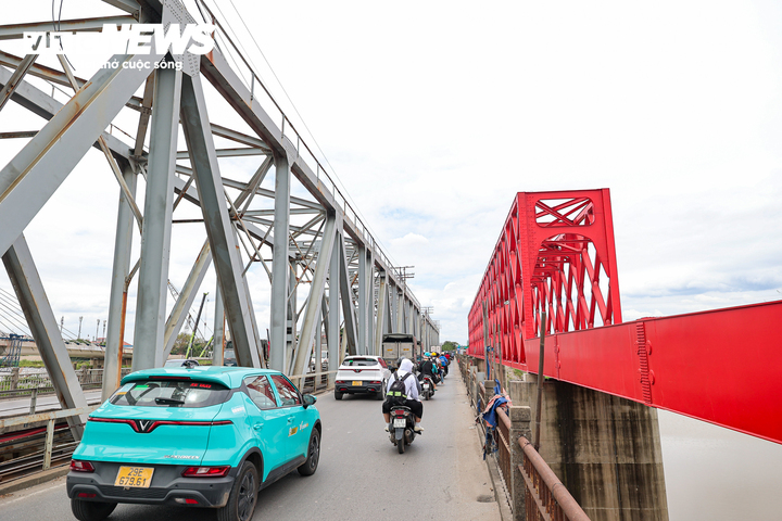 Cận cảnh cầu hơn 1.800 tỷ đồng ở Hà Nội chuẩn bị hợp long sau 3 năm thi công- Ảnh 8.
