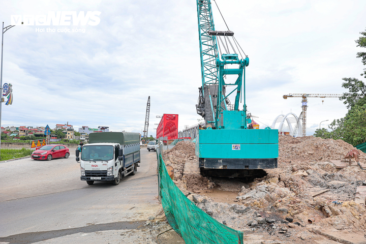 Cận cảnh cầu hơn 1.800 tỷ đồng ở Hà Nội chuẩn bị hợp long sau 3 năm thi công- Ảnh 9.