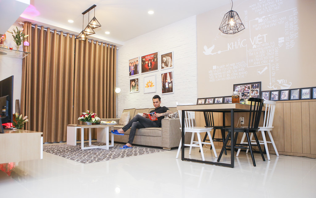 Ca sĩ Việt là "trùm" bất động sản: Tiền đi hát mua cả cơ ngơi từ Nam ra Bắc, xế hộp tiền tỷ đếm không xuể- Ảnh 6.
