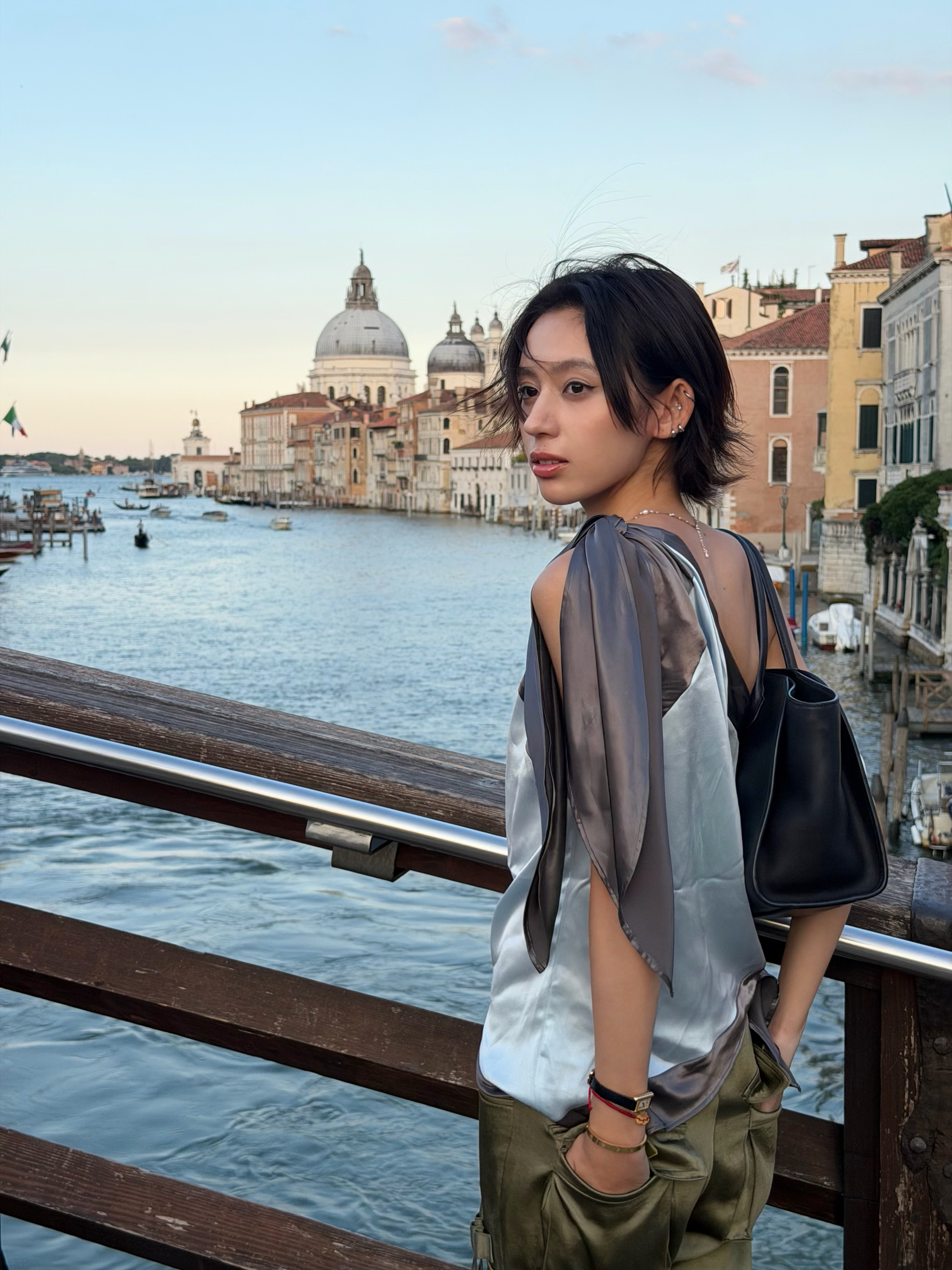 IT girl đang hot nhất Trung Quốc, được loạt nhà mốt xa xỉ săn đón là ai?- Ảnh 6.