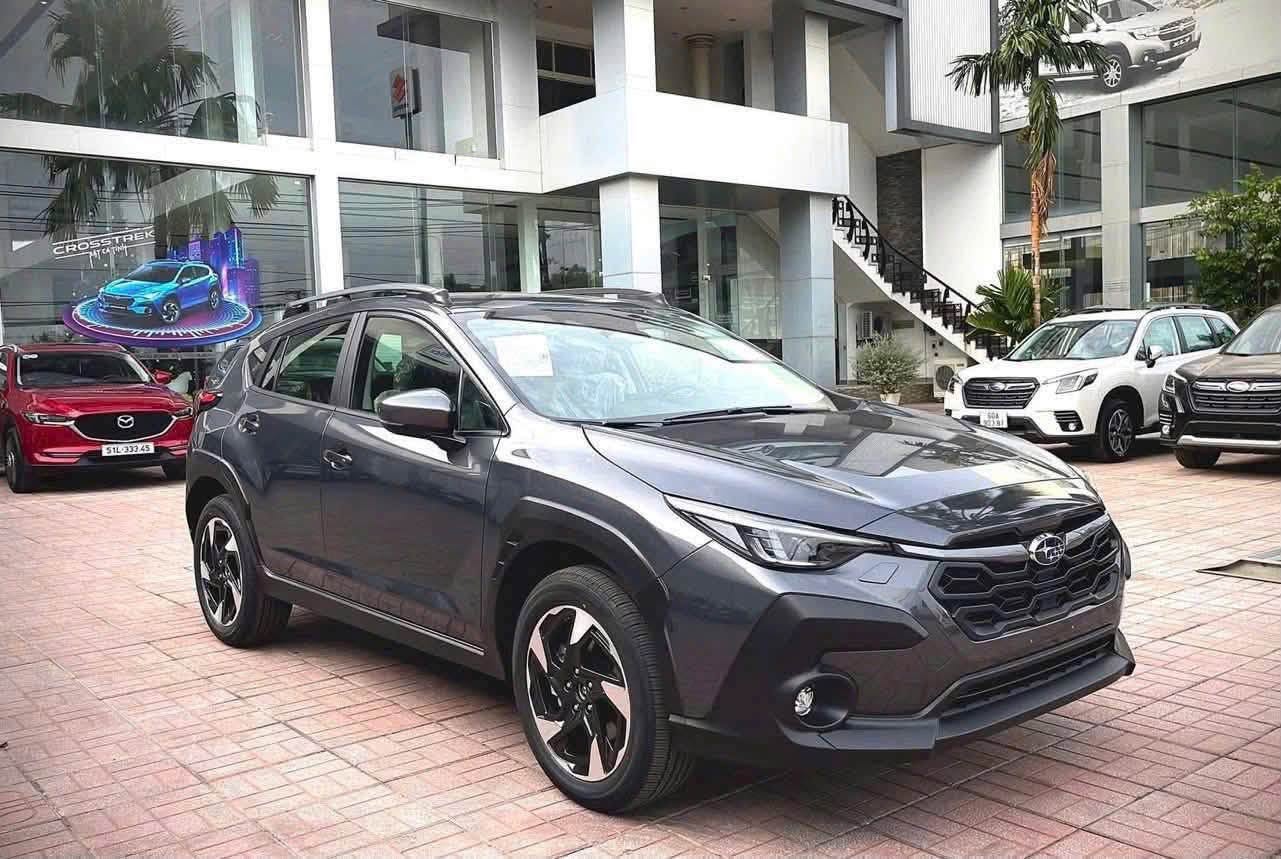 Giá Subaru Crosstrek chạm ‘đáy’: Giảm cao nhất 329 triệu đồng, bản tiêu chuẩn rẻ ngang Corolla Cross - Ảnh 2.