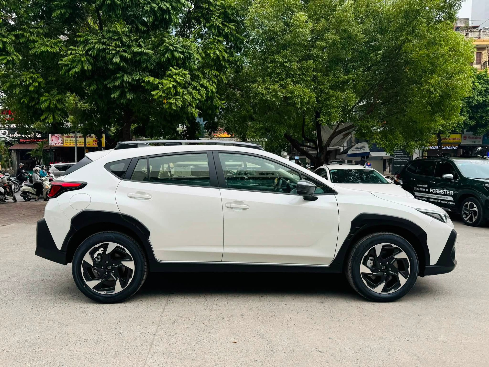 Giá Subaru Crosstrek chạm ‘đáy’: Giảm cao nhất 329 triệu đồng, bản tiêu chuẩn rẻ ngang Corolla Cross - Ảnh 8.