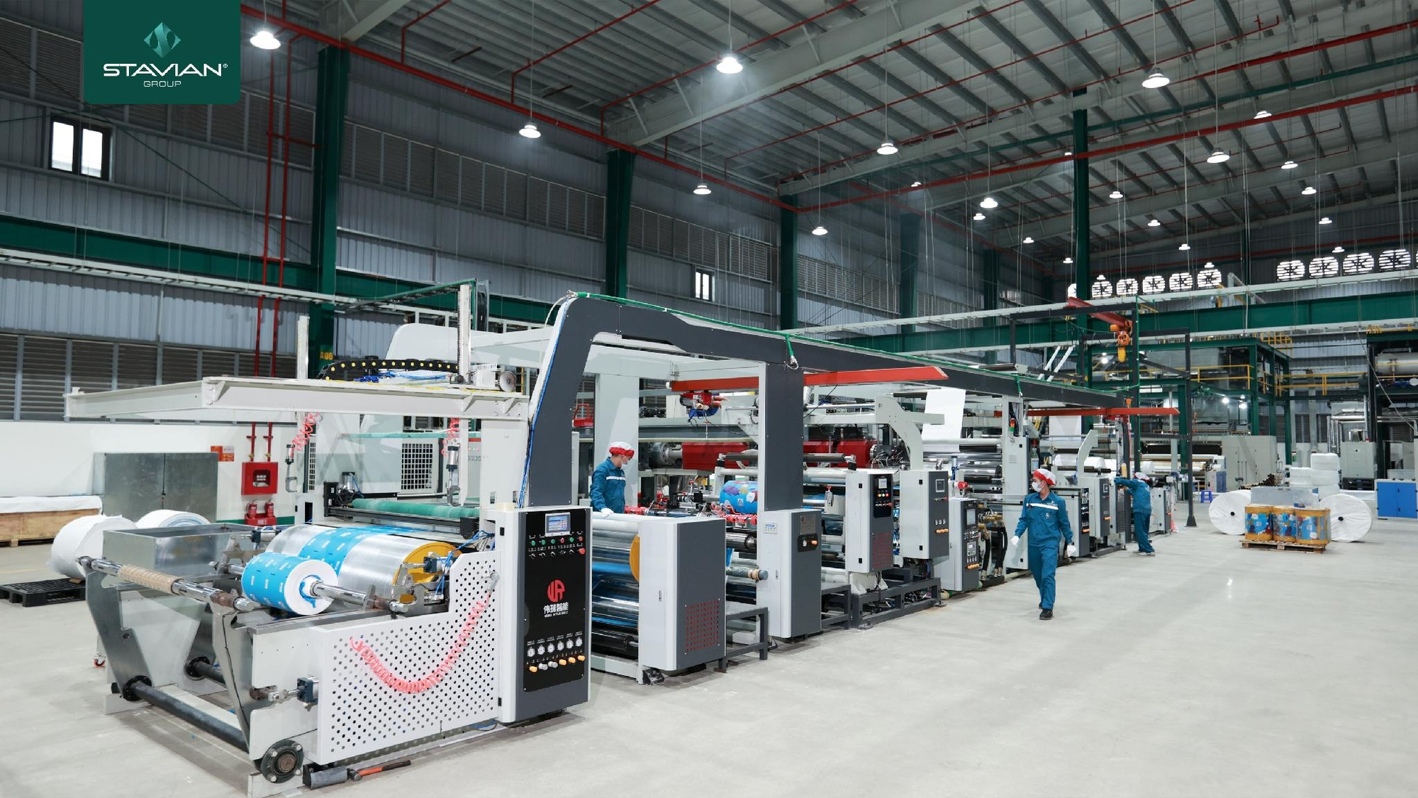 Tập đoàn Stavian được vinh danh Trong Top 155 VNTAX 200 Và Top 69 PRIVATE 100 năm 2026 - Ảnh 2.