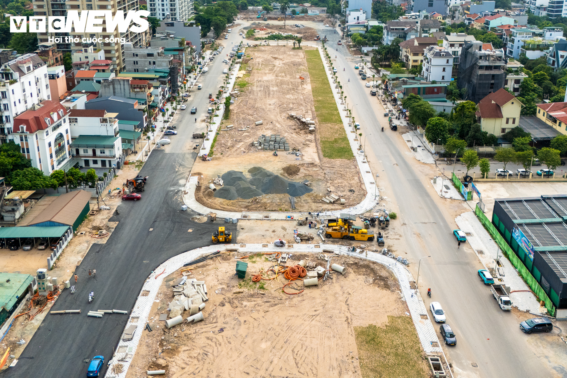 Tuyến đường rộng hơn 90m bên Hồ Tây dần lộ diện, kết nối Nhà hát Ngọc Trai- Ảnh 2.