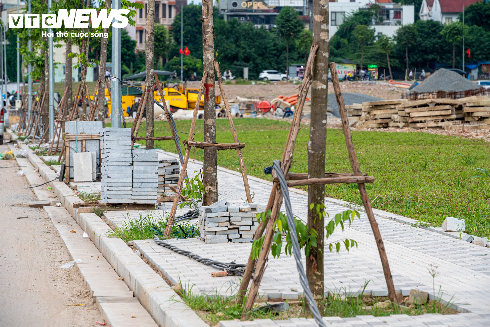 Tuyến đường rộng hơn 90m bên Hồ Tây dần lộ diện, kết nối Nhà hát Ngọc Trai- Ảnh 4.