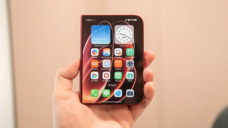 Xiaomi 18 Fold ra mắt: đón đầu iPhone Ultra, giá tương đương 40 triệu đồng - Ảnh 2.