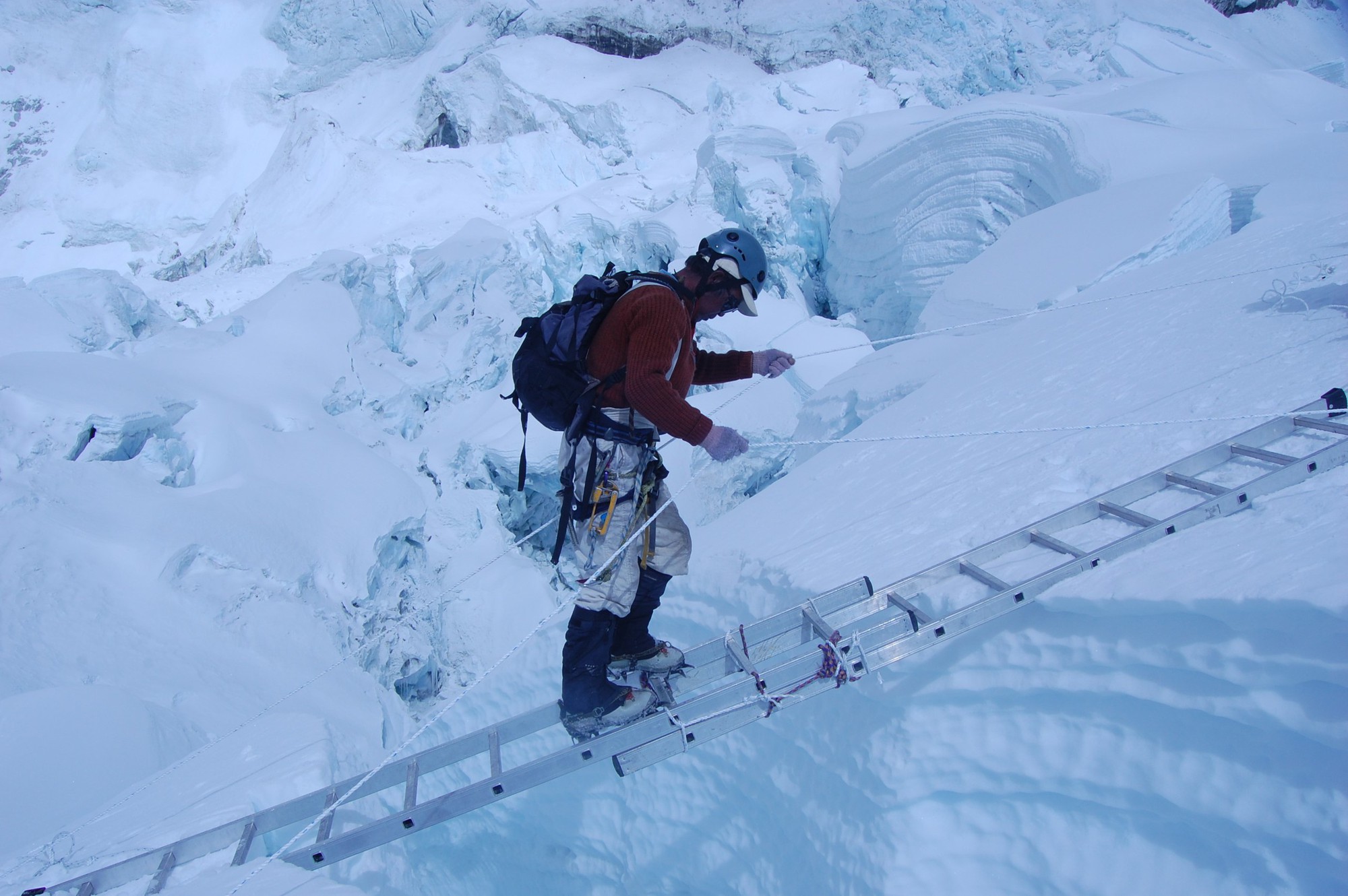 Việc nguy hiểm nhất con người có thể làm trên núi Everest là gì?- Ảnh 6.