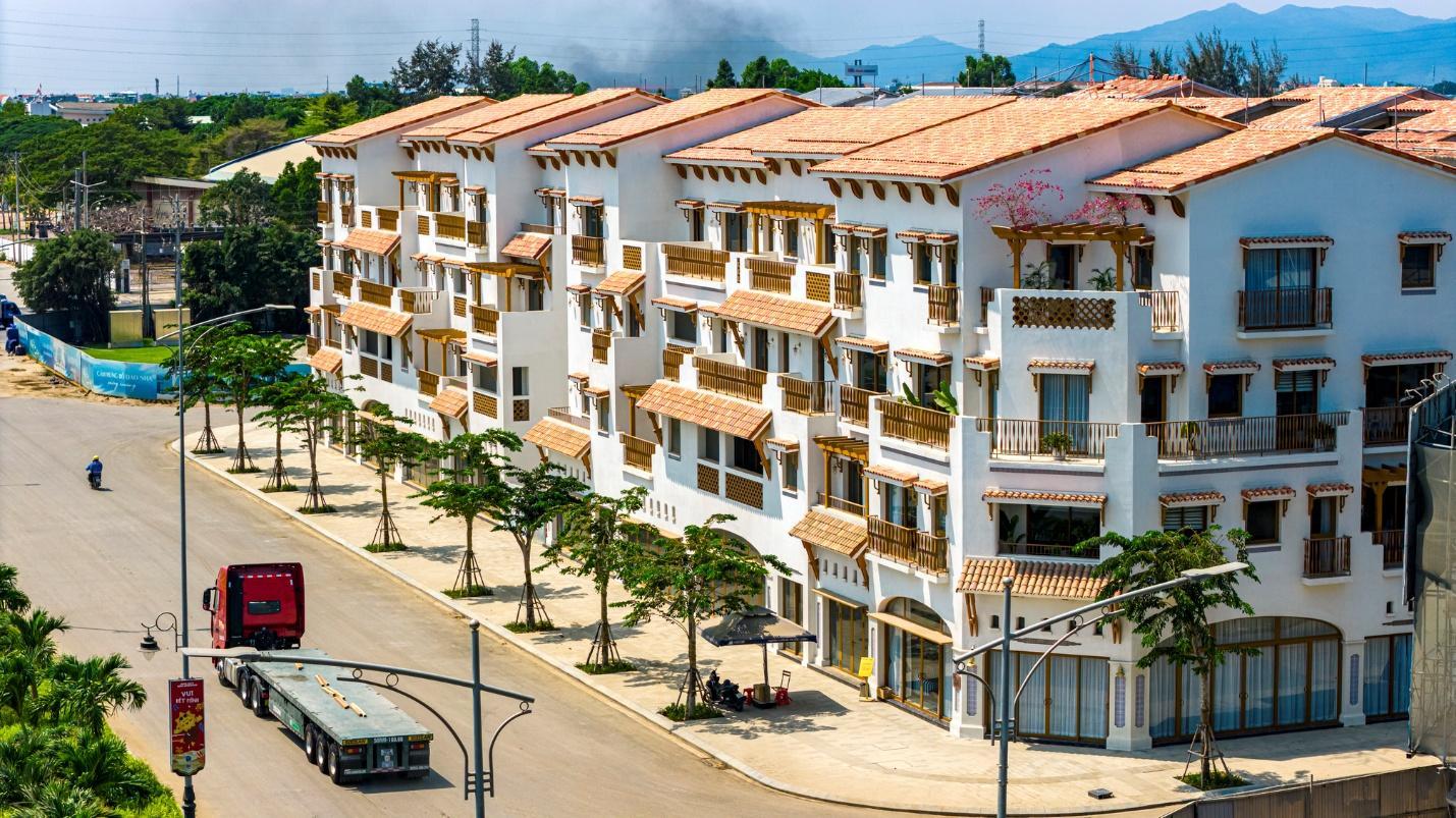 ‏Hàng trăm căn nhà phố, biệt thự sắp hoàn thiện, Blanca City “thay da đổi thịt” sau hơn một năm‏ - Ảnh 3.