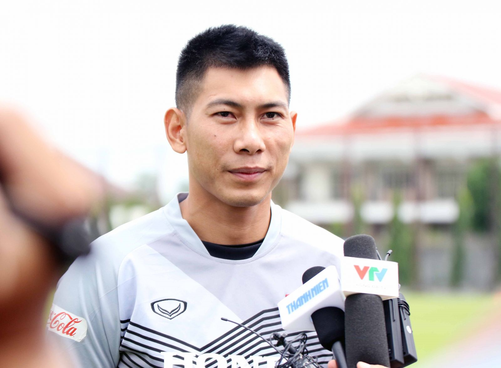 Nhà vô địch AFF Cup 2018: Nhận tiền tỷ trong 1 đêm, “món nợ” với bầu Đức và cái kết sau cú trượt dài- Ảnh 3. Nhà vô địch AFF Cup 2018: Nhận tiền tỷ trong 1 đêm, “món nợ” với bầu Đức và cái kết sau cú trượt dài- Ảnh 3.