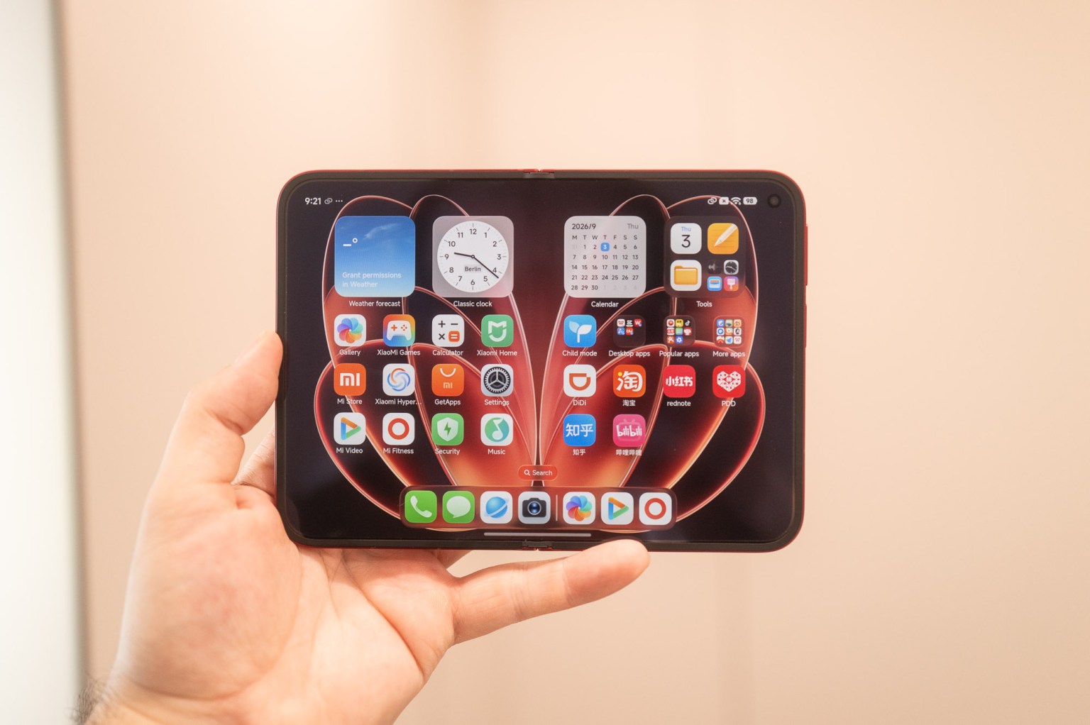 Xiaomi 18 Fold ra mắt: đón đầu iPhone Ultra, giá tương đương 40 triệu đồng - Ảnh 3.