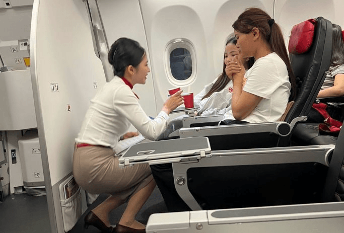 Du khách Ấn Độ du lịch ở Hà Nội, vừa lên taxi đã nói "tôi có tiền, đừng lo lắng" - Ảnh 1.