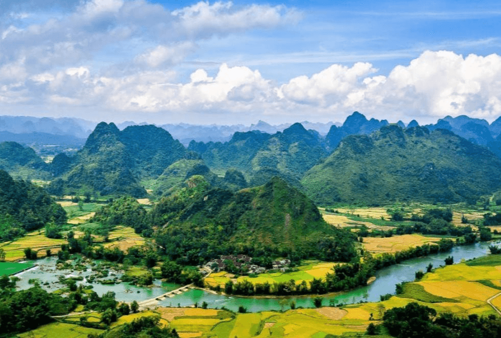 Cáp treo 3 dây dài nhất thế giới ở 1 điểm đến của Việt Nam vừa vượt mặt cả Maldives và Phuket, là thiên đường biển xanh cát trắng được cả Vingroup và Sun Group lựa chọn - Ảnh 5.
