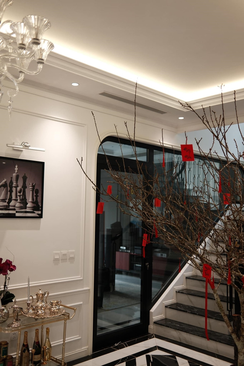 Biệt thự 3 tầng ở ngoại thành của mỹ nhân Hà Nội 30 tuổi chưa lấy chồng, được báo Trung khen là 