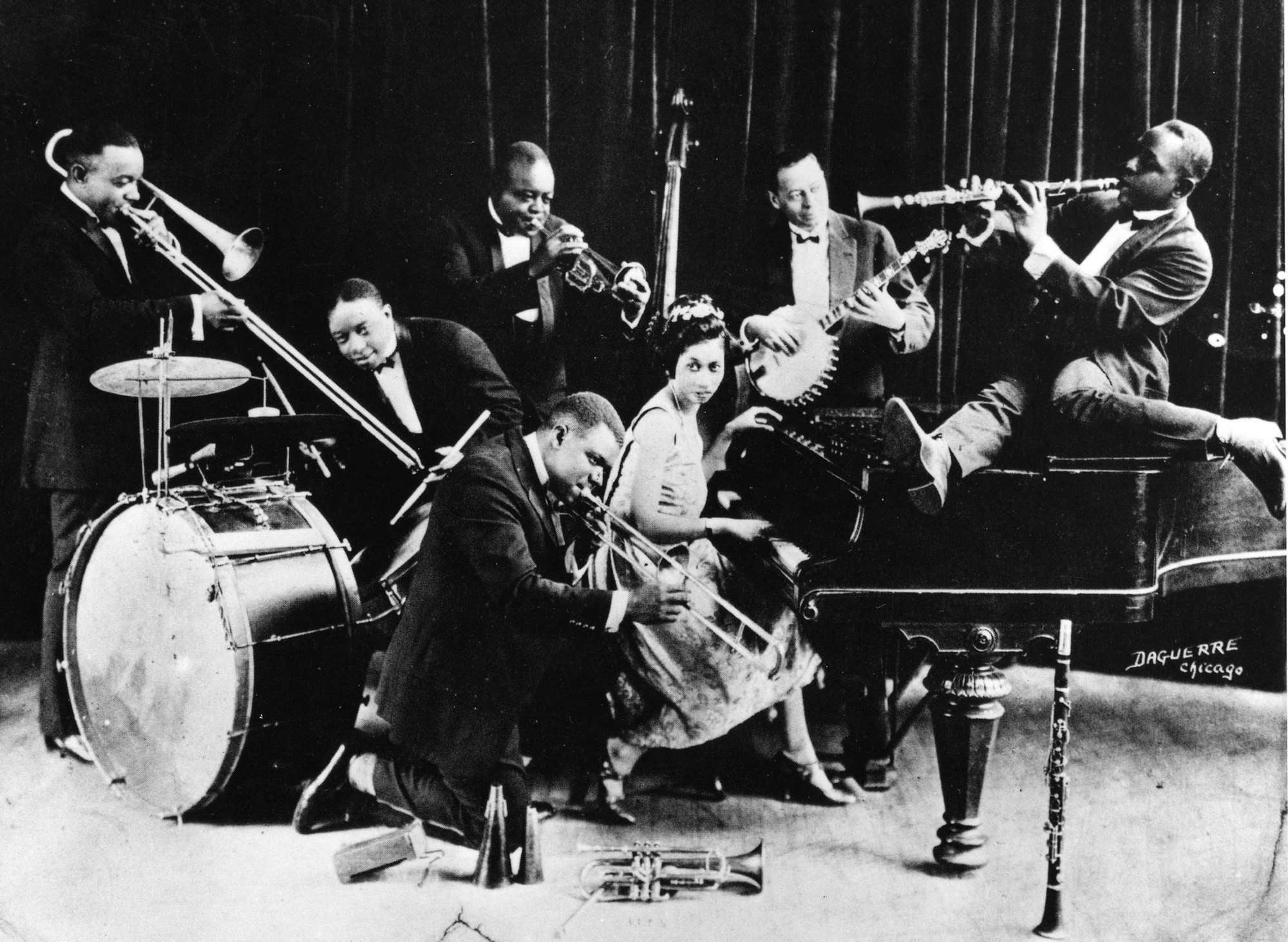 Không cần biết hòa âm vẫn có thể nghe Jazz: Cách bước vào thế giới tưởng hàn lâm từ những điều gần gũi nhất - Ảnh 2.