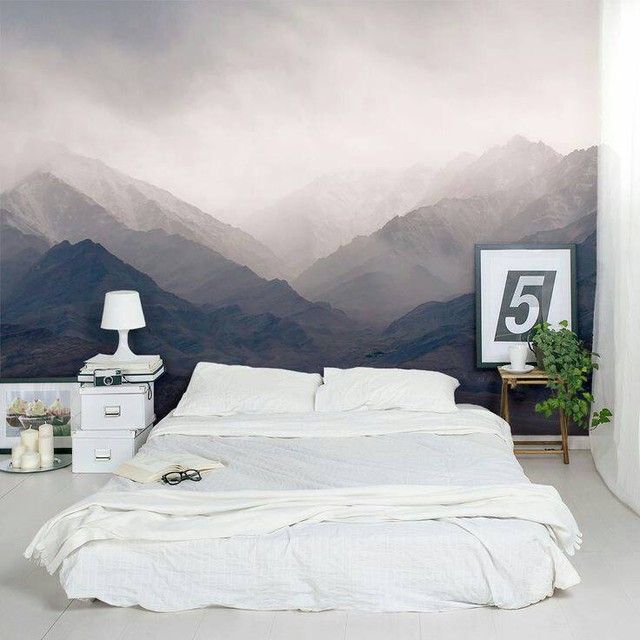 Cảnh núi non trùng điệp dưới làn sương mù cũng là lựa chọn lý tưởng cho phòng ngủ.
