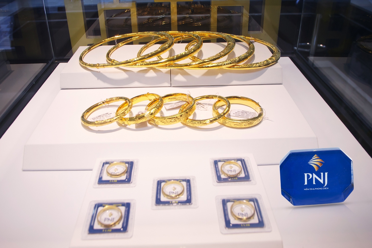 Giá vàng quay đầu tăng nhẹ