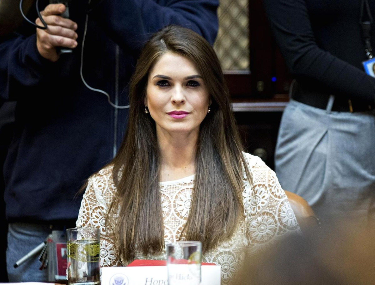 Con đường đến Nhà Trắng của Hope Hicks: Từ người mẫu nghiệp dư trở ...