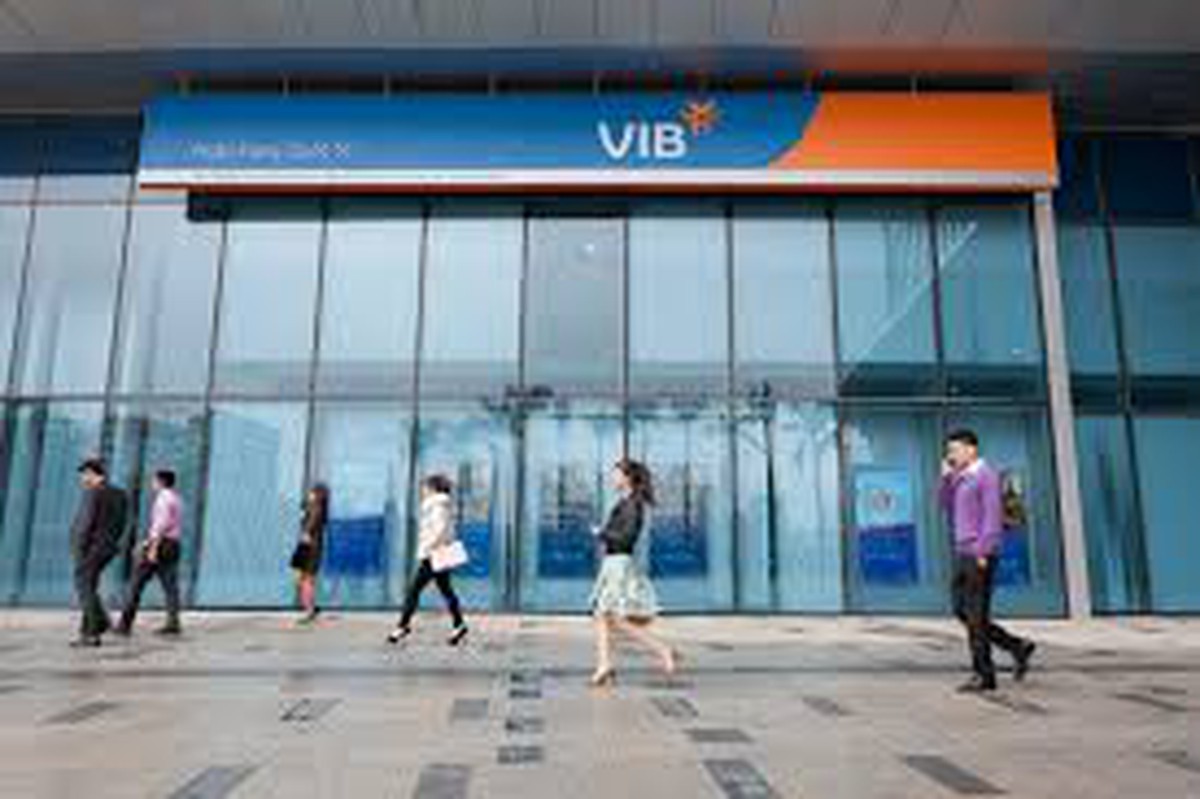 Sếp ngoại của VIB liên tục gom cổ phiếu