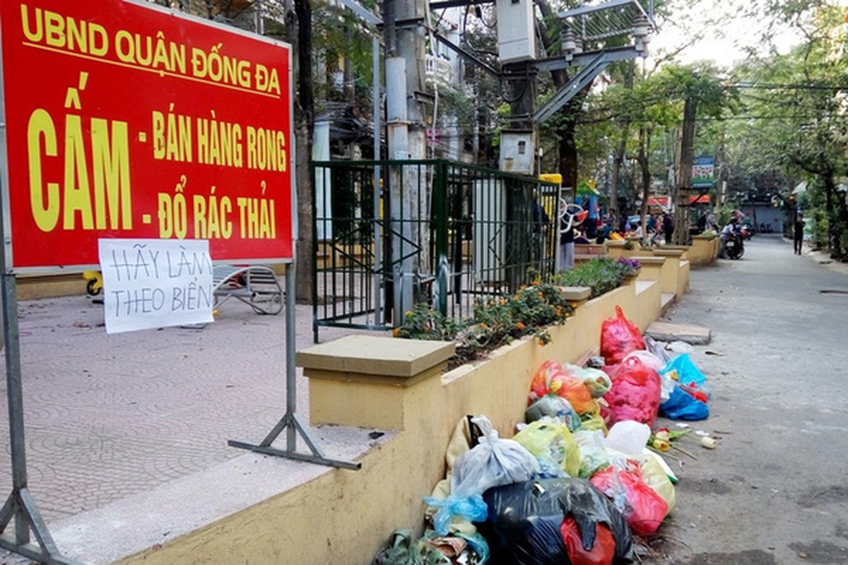 Khó xử phạt hành vi xả rác nơi công cộng
