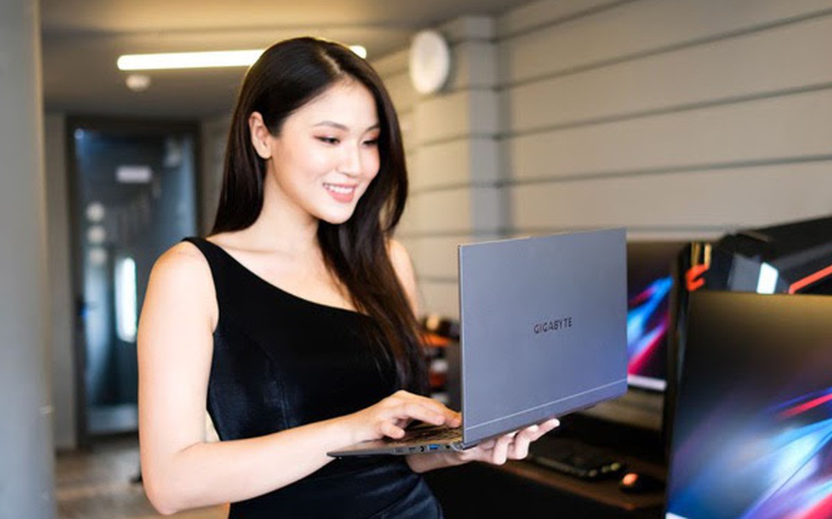 Những mẫu laptop mới, nhiều công nghệ ấn tượng lên kệ tại Việt Nam dịp ...