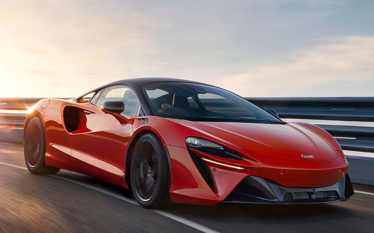 McLaren bán bộ sưu tập xe quý trị giá gần 3.000 tỷ đồng để gọi vốn 