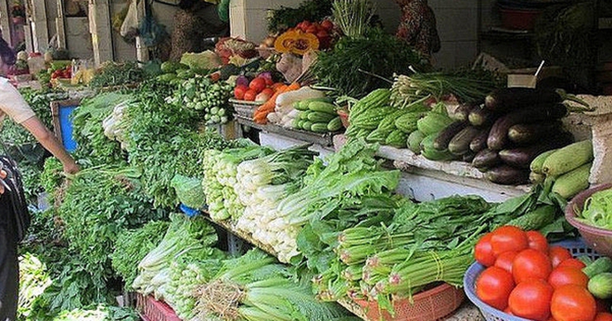 Xôn xao việc người bán rau bất ngờ có 9 tỷ đồng sau cú điện thoại
